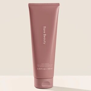Rare Beauty Exfoliating Body Wash by Selena Gomez